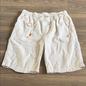 Men's Classic Cream Shorts